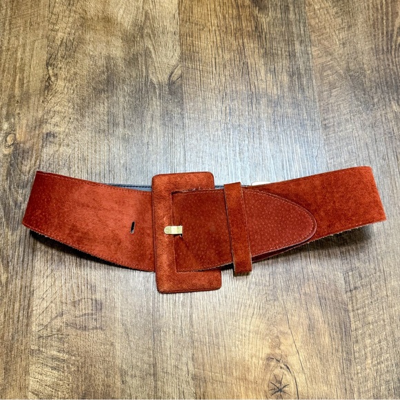 Express Rust Suede Belt - Picture 1 of 13